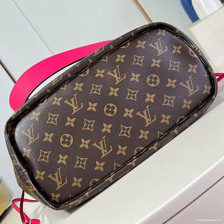 Fashionrepsfam ru LV Bags 2410YA0157 0622